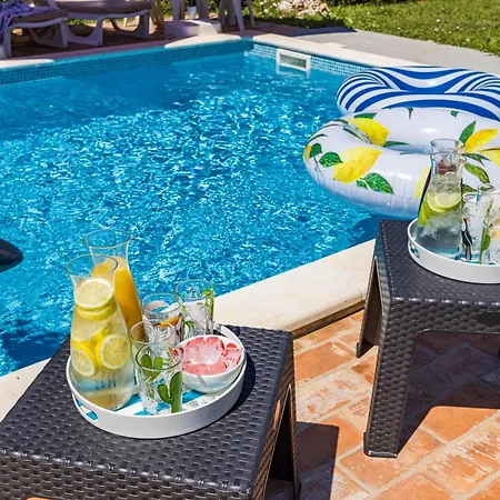 Mina - ヴィラ Orihi