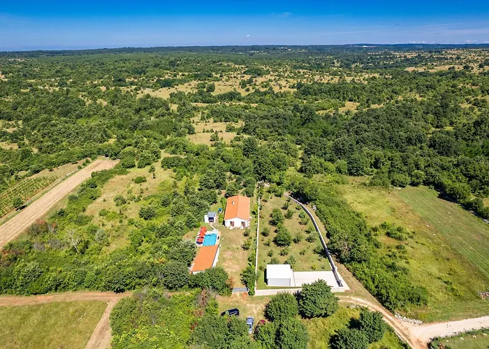 Mina - Villa Orihi